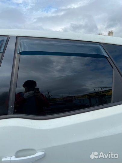 Стекло заднее левое Opel Meriva B A14XER 2012