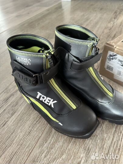 Лыжные ботинки