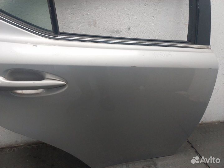 Дверь правая задняя Lexus IS
