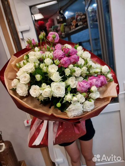 Цветы букеты с доставкой розы оптом и в розницу