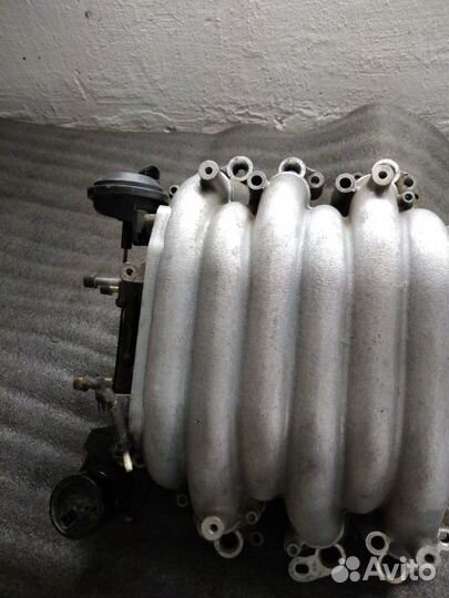 Ауди 100 А6 с4 впускной коллектор