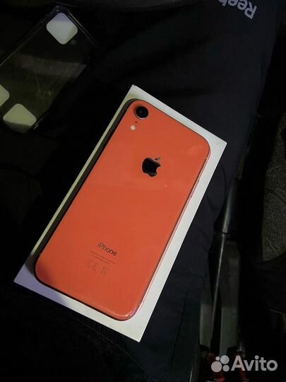 iPhone Xr, 64 ГБ