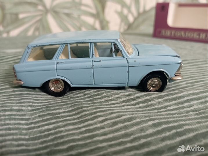 Модель автомобиля москвич 426 СССР