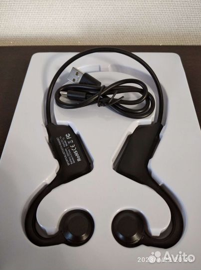 Беспроводные наушники новые