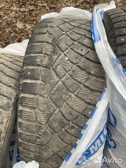 Nitto Therma Spike 225/55 R17