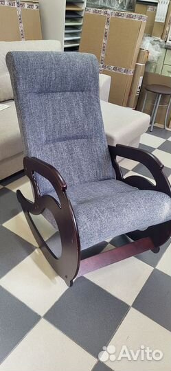 Кресло-качалка в наличии