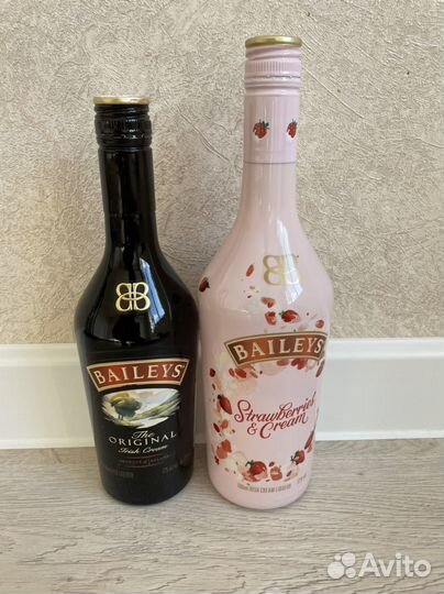 Пустые бутылки из под алкоголя