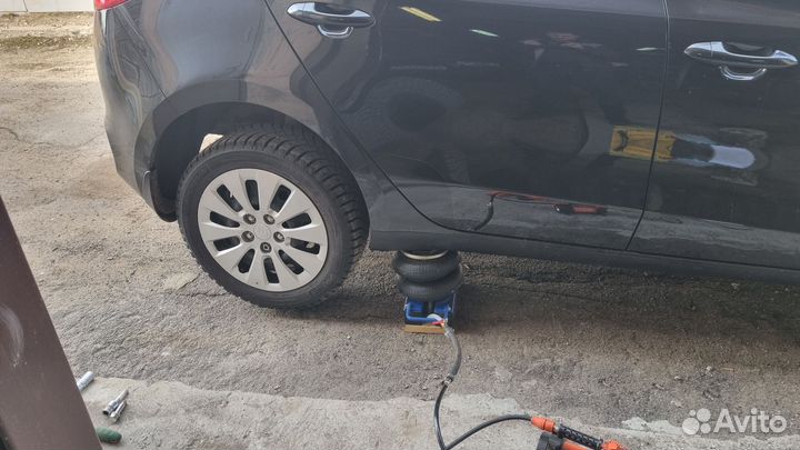 Домкрат пневматический