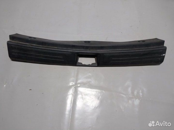 Накладка замка багажника Hyundai Ix35 хэтчбэк G4KD