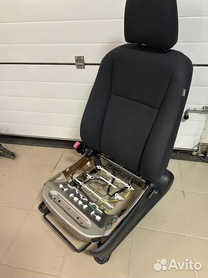 Сиденье к тойота камри 50