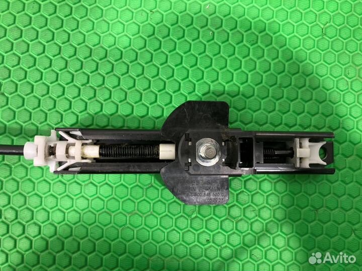 Механизм регулировки ремня безопасности Volkswagen