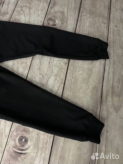 Спортивные штаны Lacoste Premium