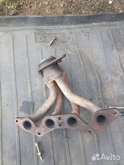 Выпускной коллектор. Honda Civic 7. 1.6