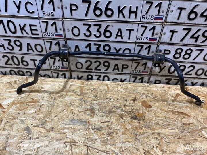 Передний стабилизатор Ford Focus универсал 1.8