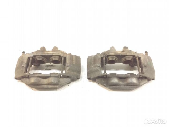 Toyota HiLux тойота Суппорт Тормозной Передний