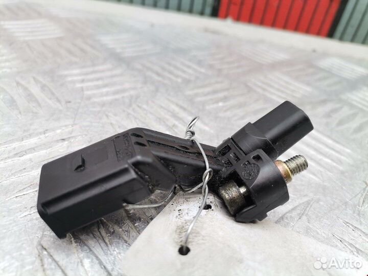 Датчик коленвала для Volkswagen Passat 6