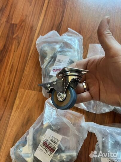 Колеса поворотные с тормозом