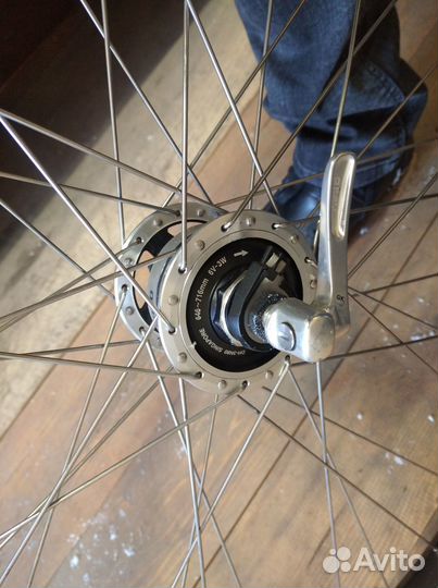 Колесо с динамо втулкой