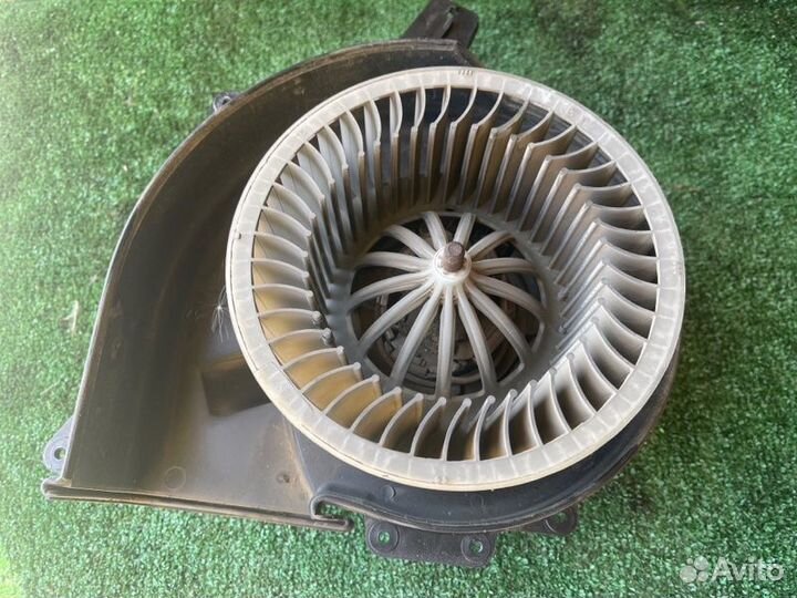 Мотор печки Fabia Rapid Roomster Polo Toledo Ibiza