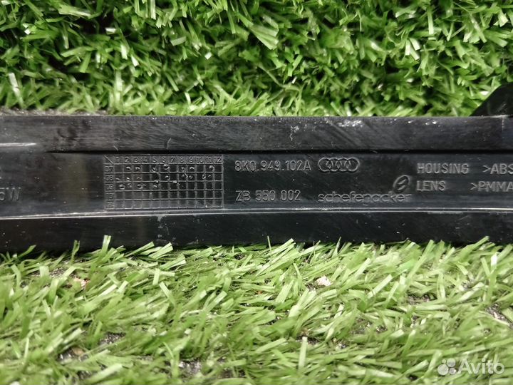 Повторитель поворота в зеркало правый VAG Audi A3