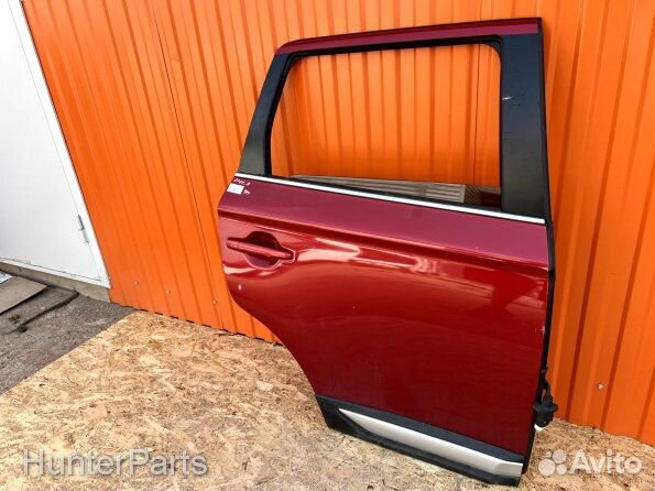 Дверь Mitsubishi Outlander 3 задняя правая