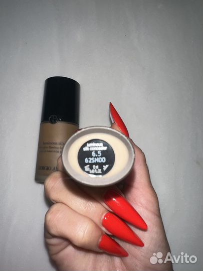 Крем тональный и сонсилкр Giorgio Armani