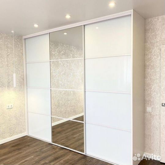 Шкафчик для ванной