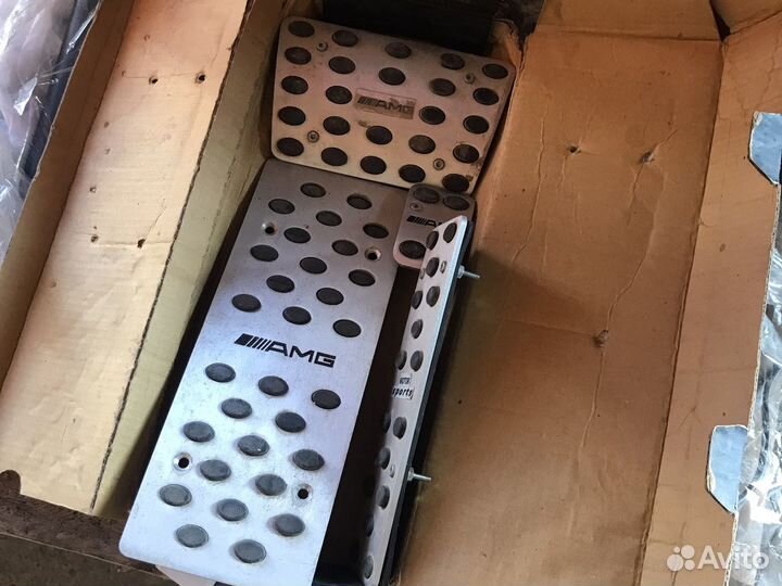 Накладки на педали Mercedes AMG