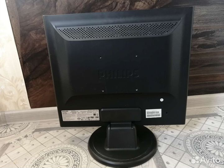 Монитор Philips 19 дюймов 19