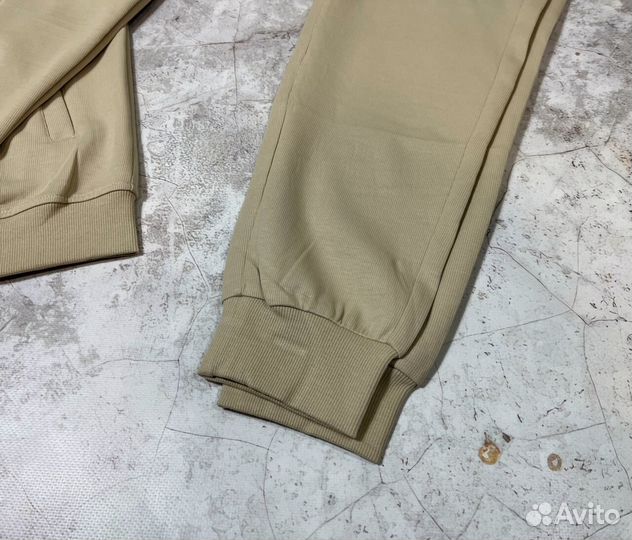 Спортивные костюмы Lacoste