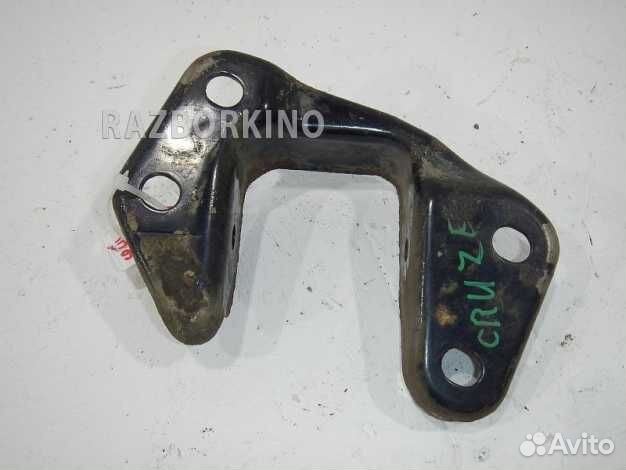 Кронштейн задней балки