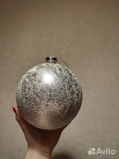 Шары новогодние большие