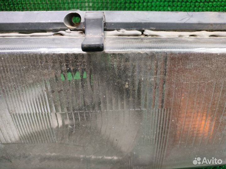 Фара передняя левая Лада 2105 2000