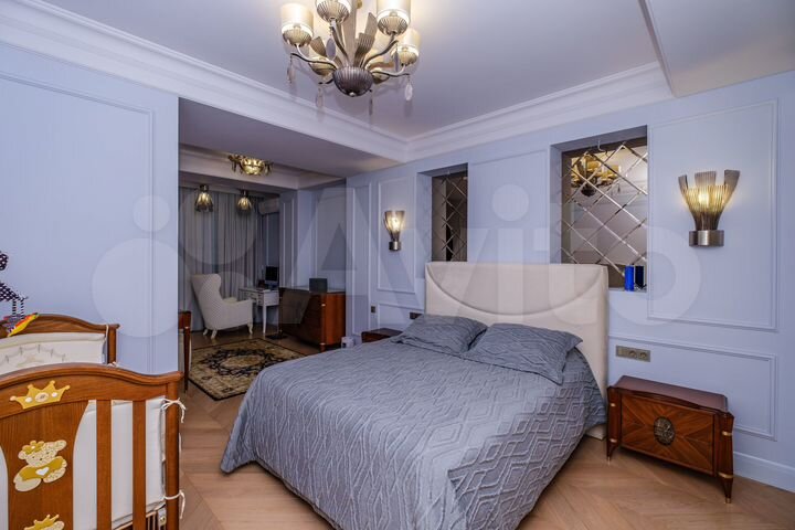 3-к. квартира, 158 м², 2/14 эт.