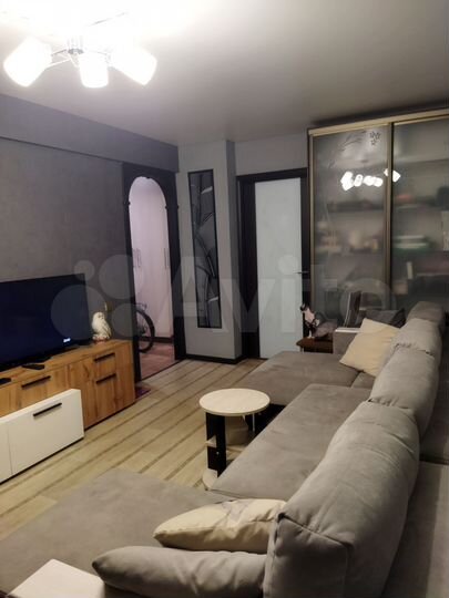 4-к. квартира, 75,8 м², 1/5 эт.