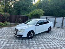 Volkswagen Jetta 1.6 AT, 2009, 298 000 км, с пробегом, цена 649 000 руб.