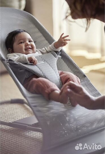 Шезлонг baby bjorn