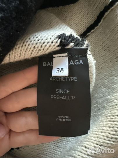 Свитер balenciaga paris