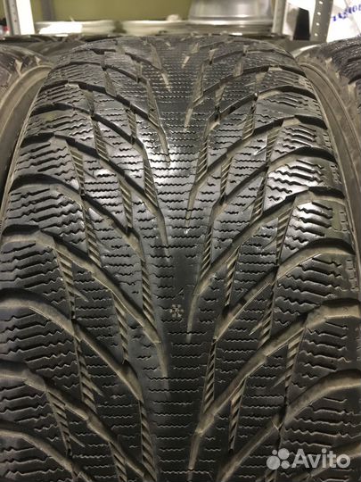 Nokian Tyres Hakkapeliitta R2 215/55 R17 98R