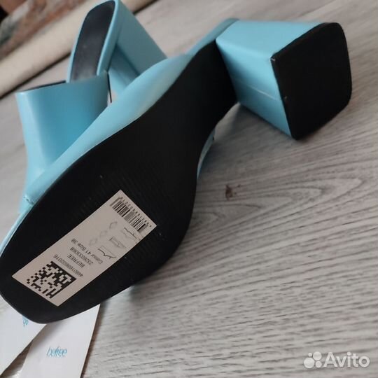Босоножки женские 38 размер