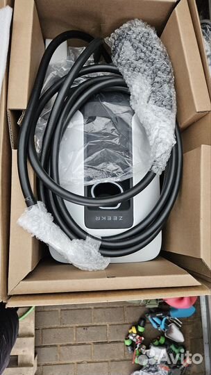 Оригинальная зарядная станция Zeekr 7кВт