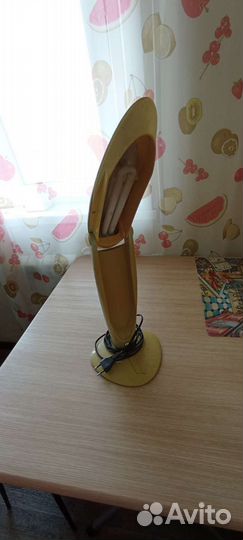 Лампа настольная