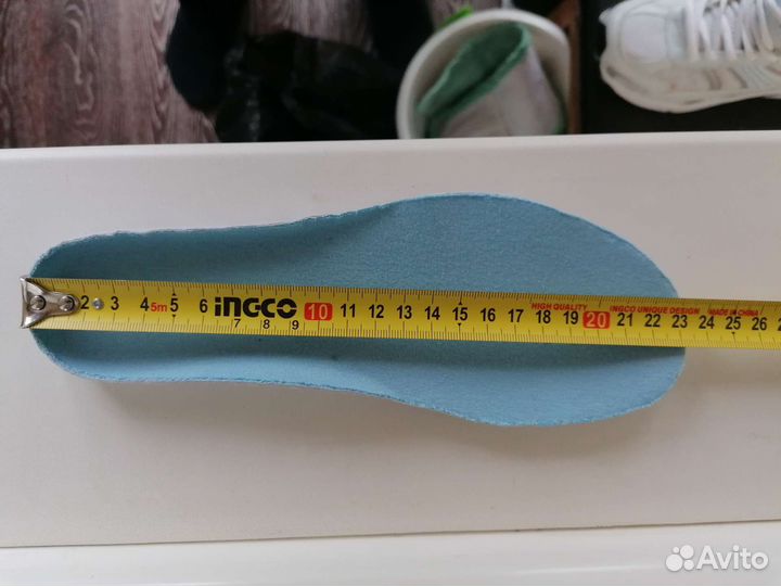 Кроссовки детские новые
