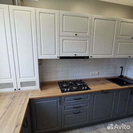 Кухонный гарнитур угловой