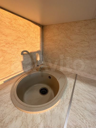 2-к. квартира, 57 м², 8/16 эт.