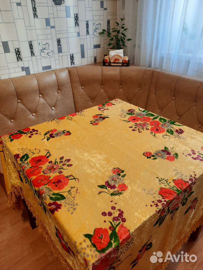 Плюшевая скатерть