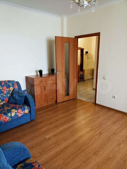 2-к. квартира, 75 м², 1/10 эт.