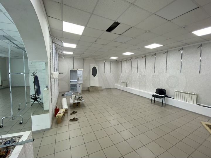 Свободного назначения, 200 м²