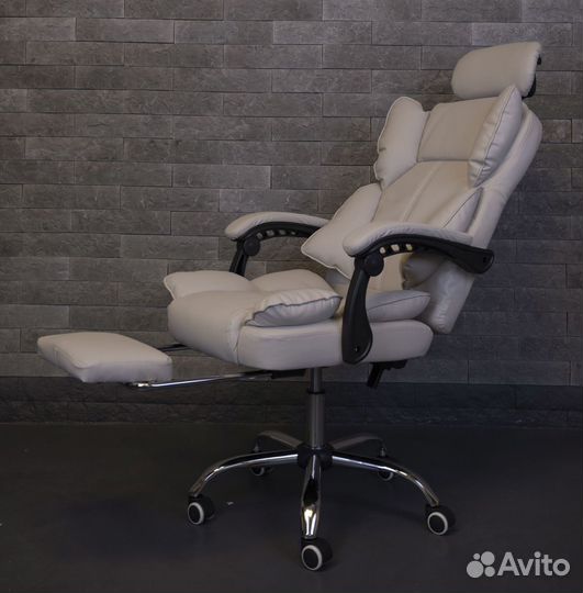 Кресло для игр. Игровое кресло с массажем