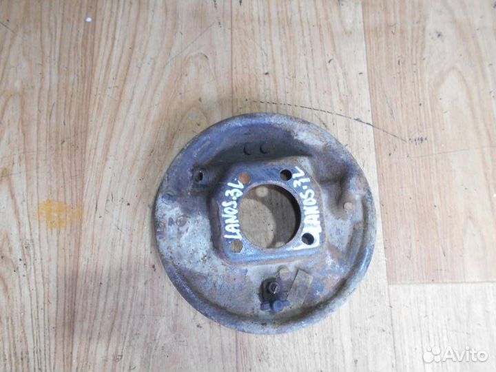 Щит опорный задний левый Chevrolet Lanos 2004-2010